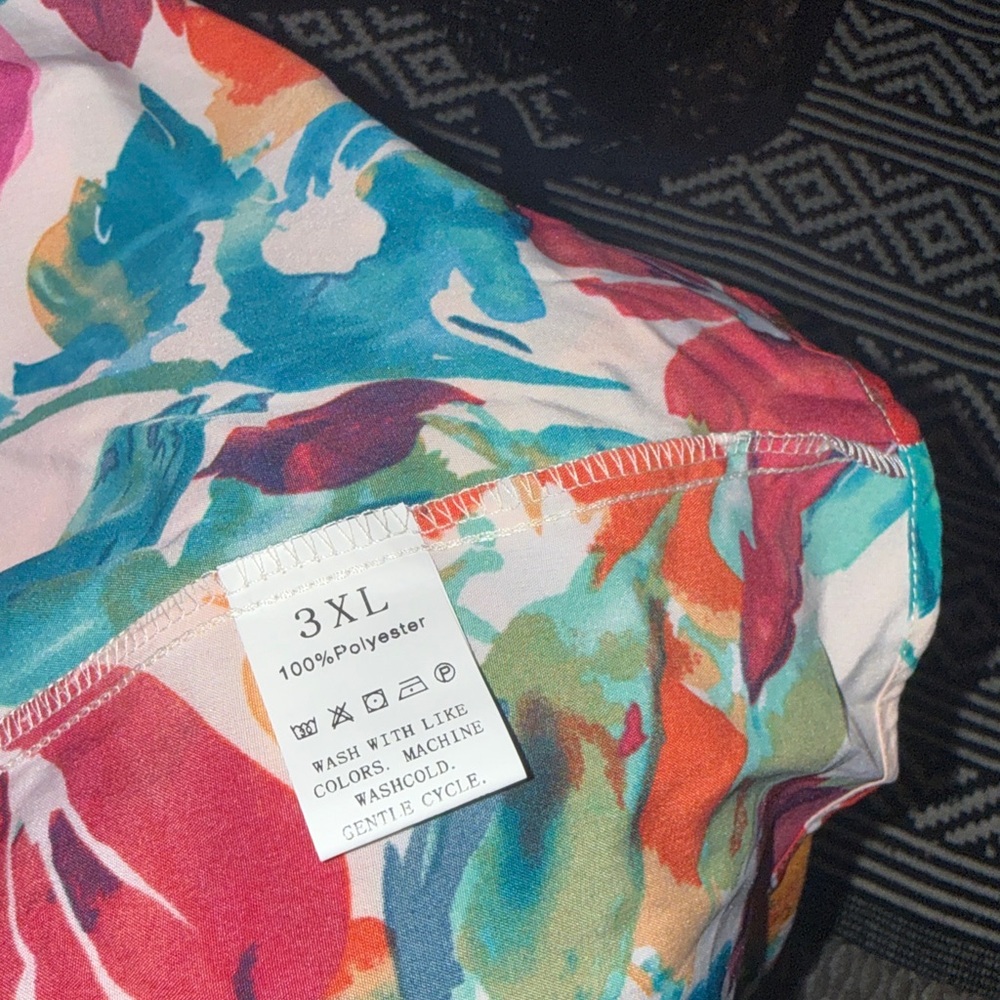 2 Piece Vibrant Floral Kimono/ Shorts - Picture 6 of 6
